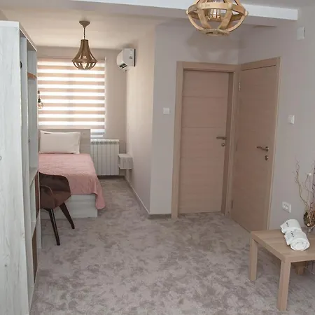 Апартаменты Mehana Лесковац