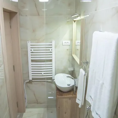 Mehana Apartment